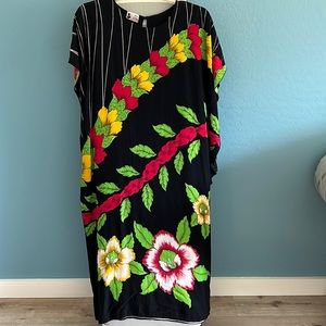 Plus size, floral print. Lounge wear Hawaiian dress. Resort sale.